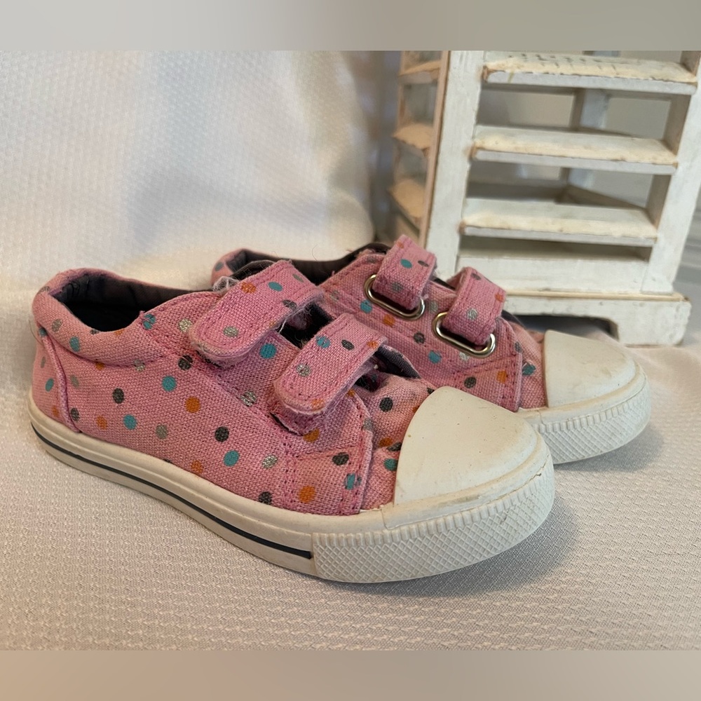 Toddler girl size 8 shoes